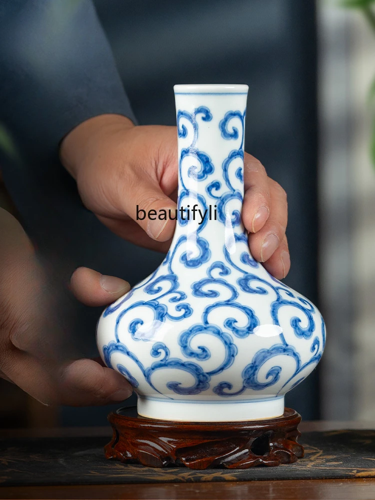 

Jingdezhen Ceramic Vase Antique Hand Painted Blue and White Porcelain Antique Shelf Porcelain Bottle Decoration