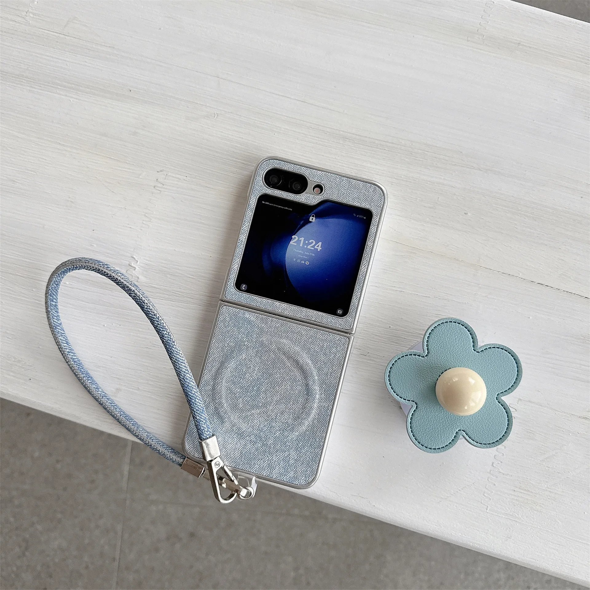 

Blue Flower Phone Case for Samsung Galaxy Z Flip 7 6 5 4 Protective Back Cover for ZFlip5 ZFlip6 ZFlip7 Case Shell