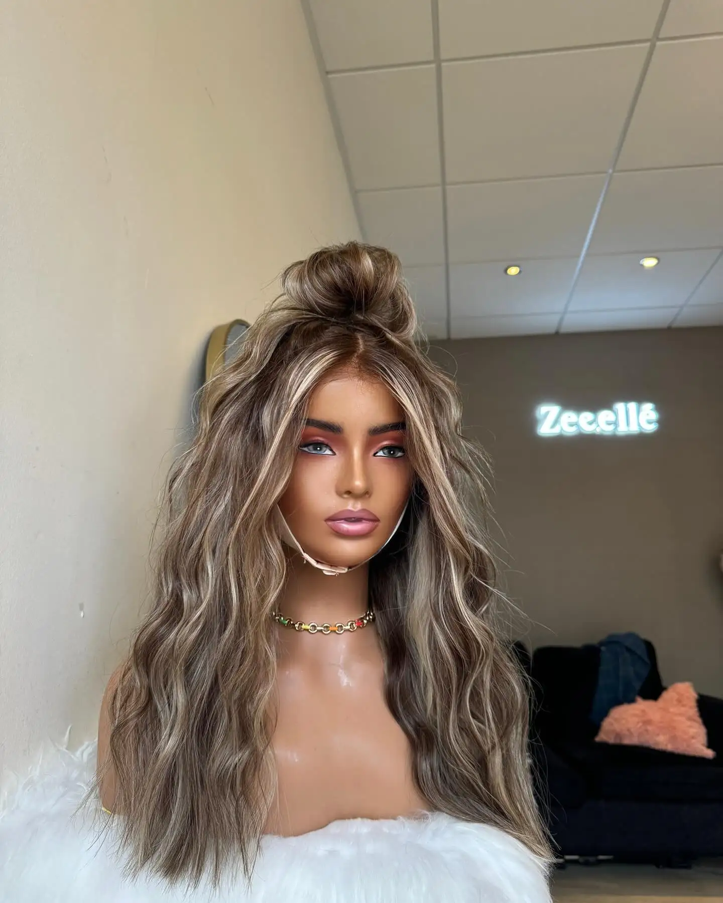 Balayage الرماد البلاتين شعر مستعار أشقر يسلط الضوء على مظهر واقعي شعري الدانتيل شعر مستعار أمامي مع جذور داكنة جزء مجاني شعر مستعار الدانتيل الاصطناعية