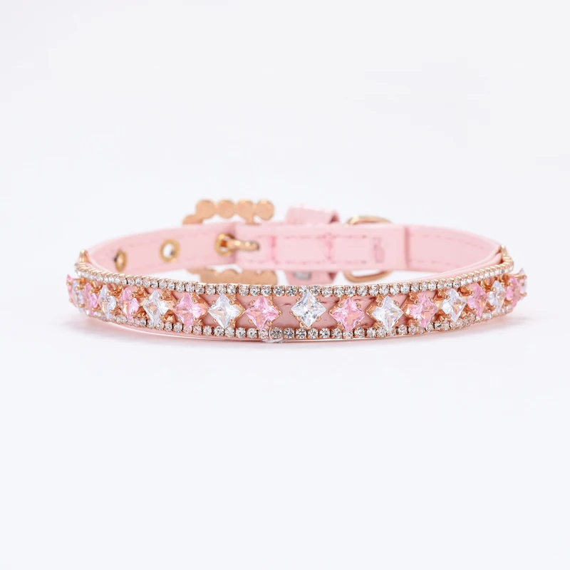 Fashion Cat Collar with Rhinestones Pet Pearl Necklace for Cats Puppy Rabbit Kitten Accessories Adjustable Collars Pets Supplies