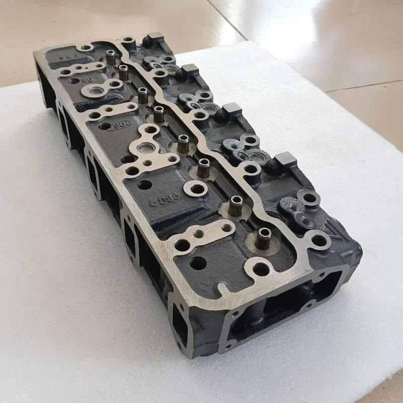 Excavator spare parts engine Cylinder head