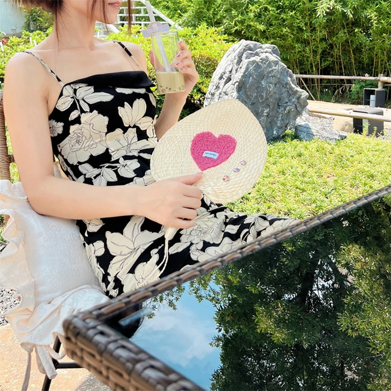 Summer Cool Hand-woven Hand Fan Modern Simple Ins Love Letters Portable Cattail Fan Light Gift Fan