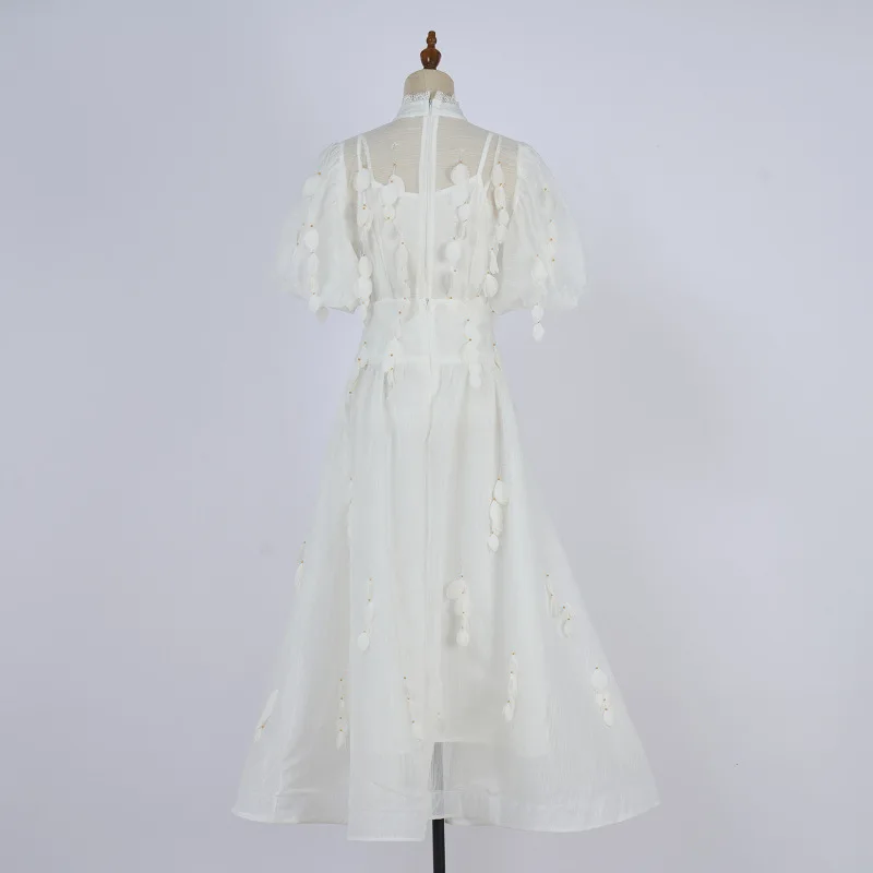 Ensemble t-shirt en dentelle florale, col montant, haut de couleur Pure avec jupe pivotante à hanches larges et jupe de corps à bretelles