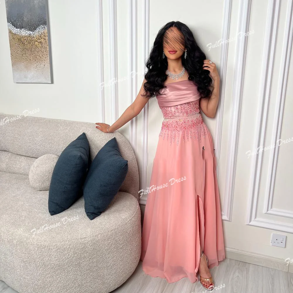 فستان سهرة مصنوع حسب الطلب من Fساتين عاري الرائعة بياقة قارب مطرز على شكل حرف a وأربطة من الخلف فستان سهرة بطيات بفتحة جانبية