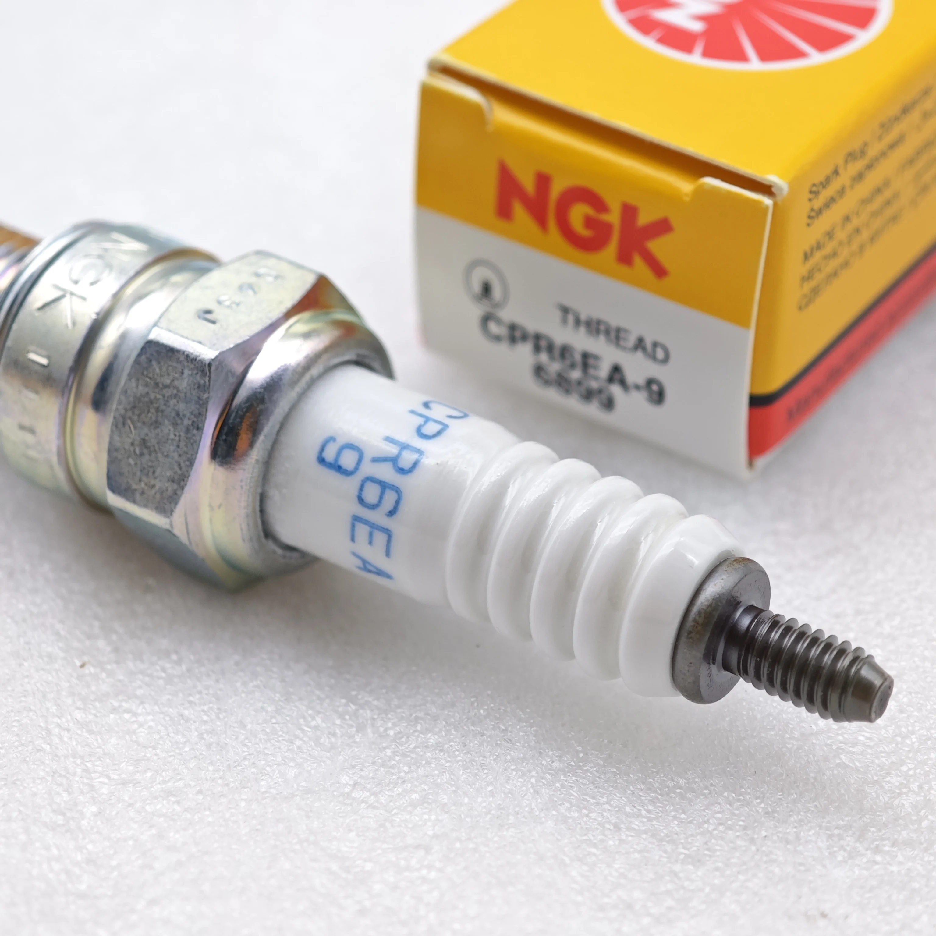 Original  NGK Motorcycle Spark Plug CPR6EA-9 Is Applicable To Piaoyue SDH110-16 Weiwu SDH110-19 21 AFR125