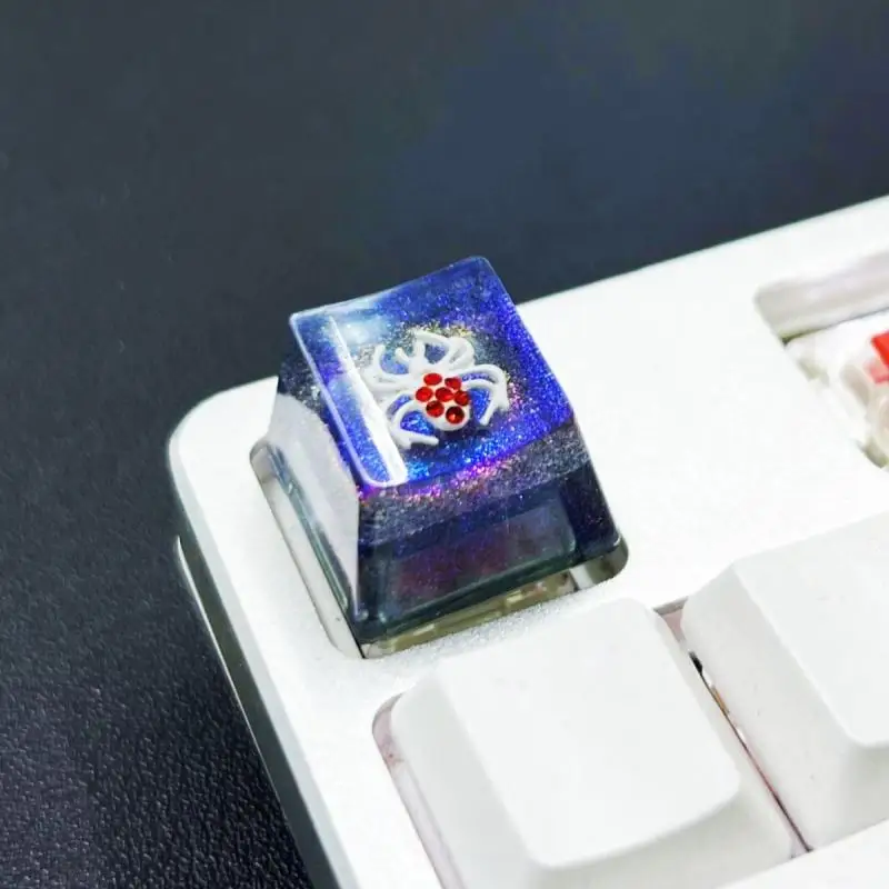 

1 шт., кепка для Хэллоуина, кепка для ключей с летучей мышью, пауком и призраком, персонализированная смоляная прозрачная крышка для ключей, универсальная клавиатура с перекрестной осью, аксессуары для самостоятельного изготовления