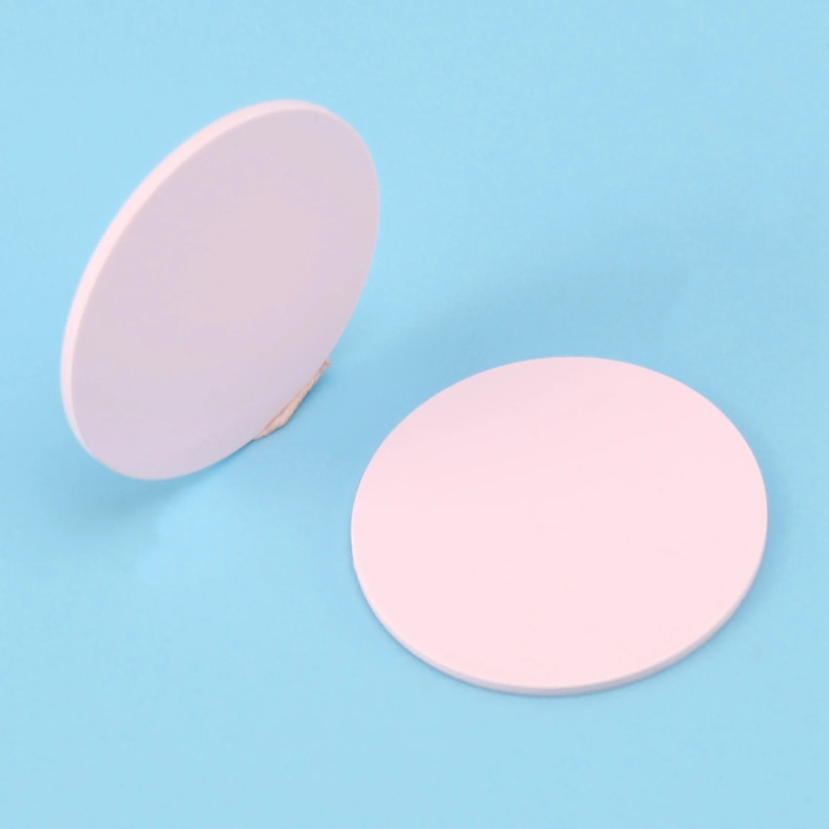 

Winter Essential 20Pcs For Ntag215 Coin TAG Key 13.56Mhz NTAG 215 Universal Label RFID Ultralight Tags Labels Phone