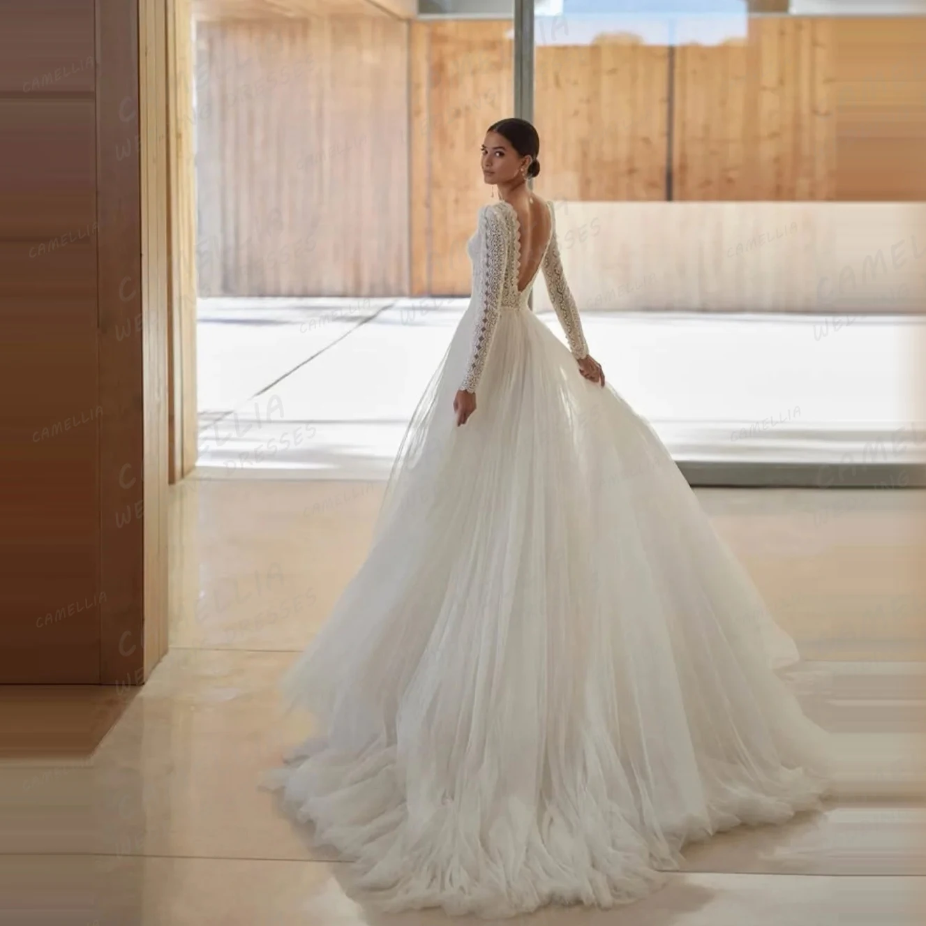 فساتين زفاف الأميرة البسيطة للنساء على شكل حرف A مزينة برقبة دائرية وأكمام طويلة زي العرائس 2025 تول فيستدوس دي نوفيا حسب الطلب