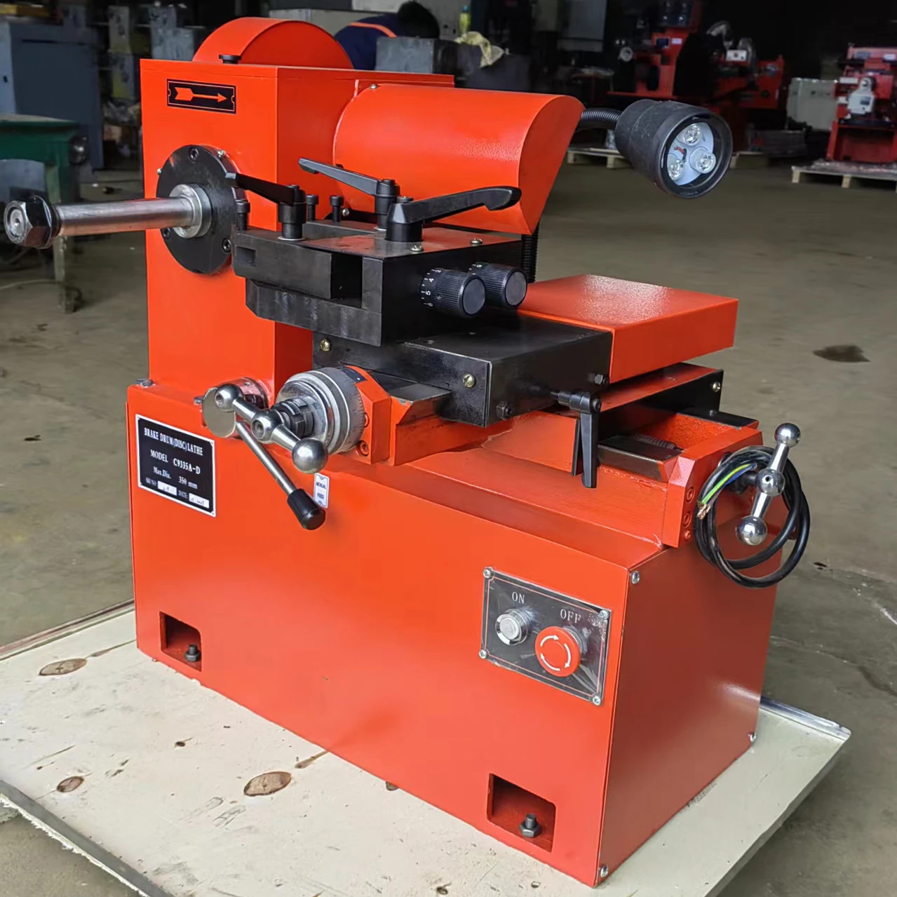 Auto repair brake disc surface repair machine easy to operate durable high precision 220 volts horizontal