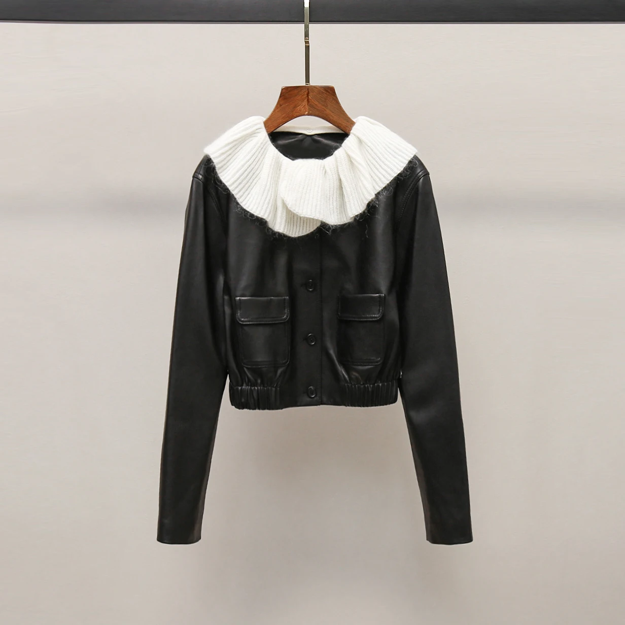 レトロスタイル長袖明るいレザージャケットショートコート小柄な人向けドールカラー秋新作レディースファッション