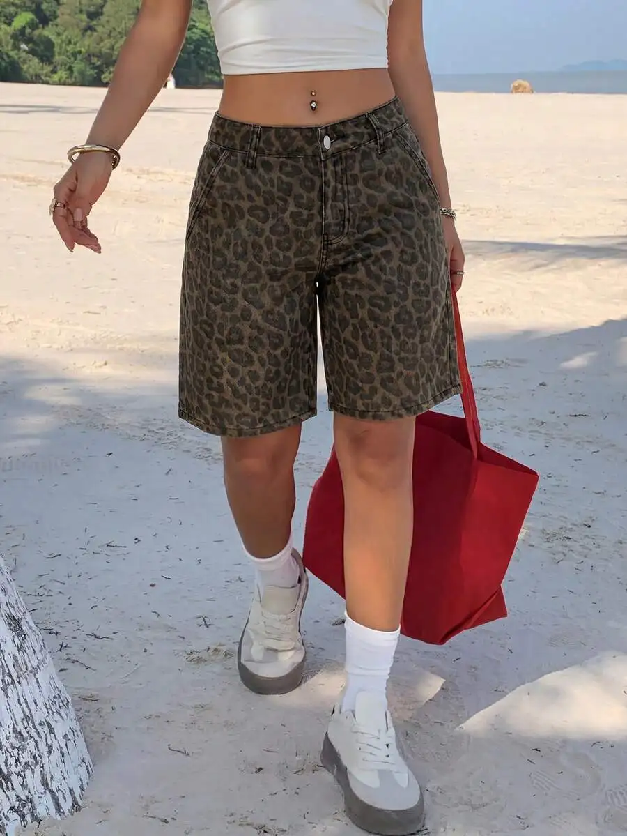 

Leopard Print Slant Pocket Casual Wide Leg Denim Shorts For Women