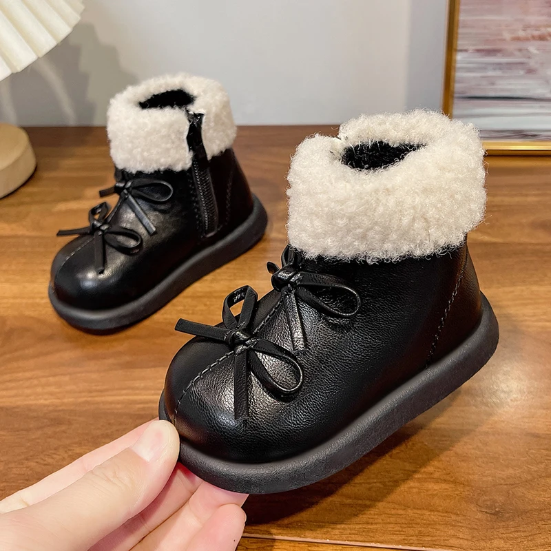 Toddler First Walkers Warm-lined Boots with Cute Bow 2025 New Winter Baby Girls Leather Boots Soft Sole Classic Party Wedding