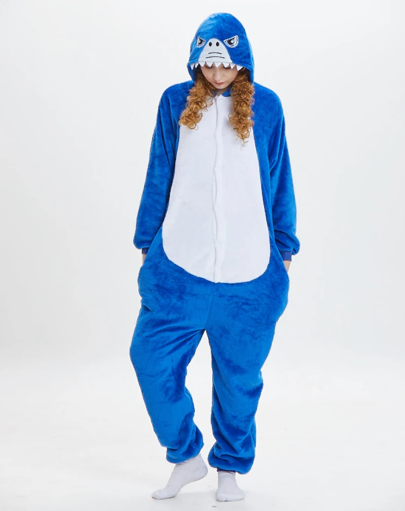 Schöne See Blue Shark Kapuze Flanell einteilige Kapuze Pyjama Knopf Stram pler Paar Nachtwäsche bequeme Freizeit kleidung Frauen Männer