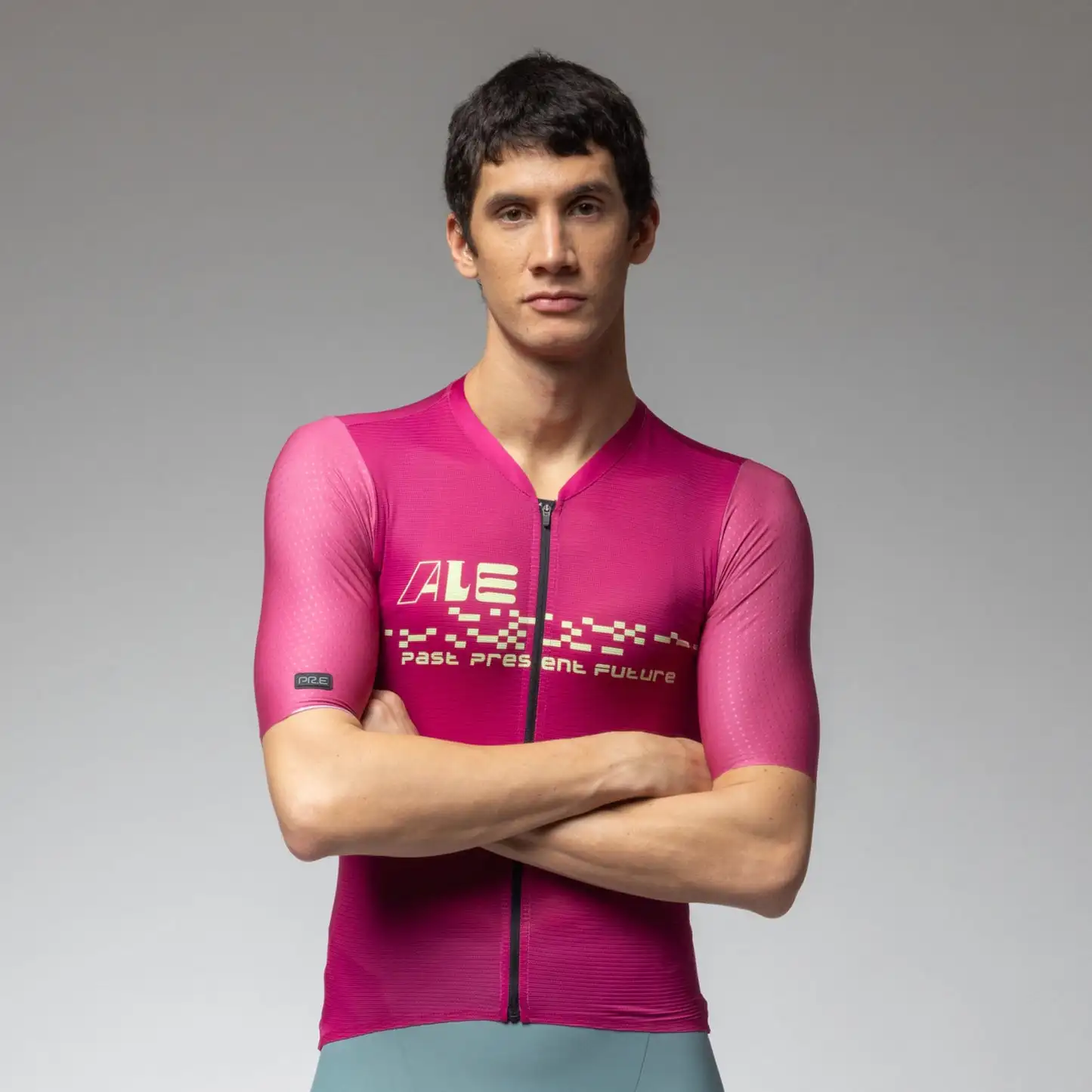 

Мужская летняя легкая велосипедная майка с коротким рукавом 2026 — аэродинамический крой, быстросохнущая и дышащая ткань, спортивная майка с защитой от УФ-излучения UPF50+