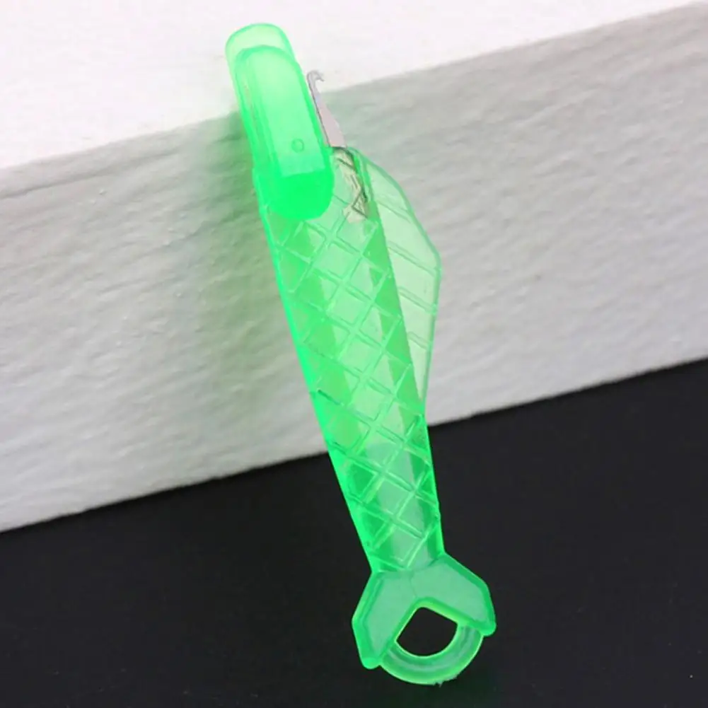 Automatic Needle Inserter Mini Threader for Sewing Mini Needle Threader Fish Design Sewing Tool Automatic Threading for Hand
