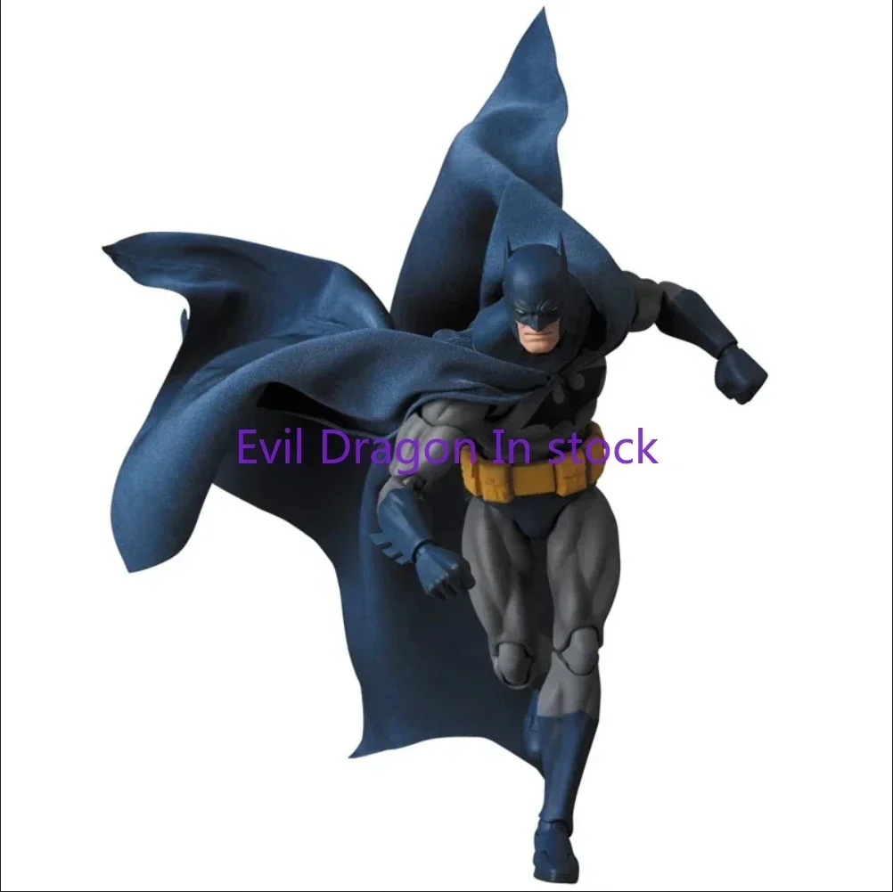 

100% Original MAFEX 105 BATMAN HUSH Anime Action Collection Figures Model Toys Figura PVC Gifts In Stock