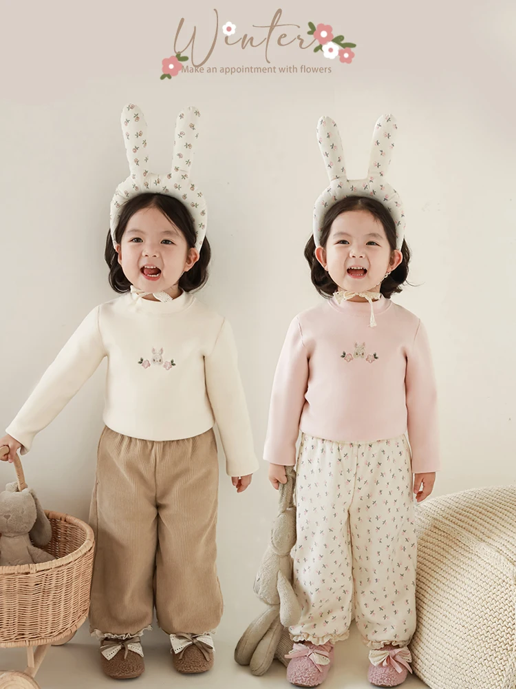 

Girl's Winter Flower Embroidery Plush Round Neck Bottom Versatile Casual Warm Top