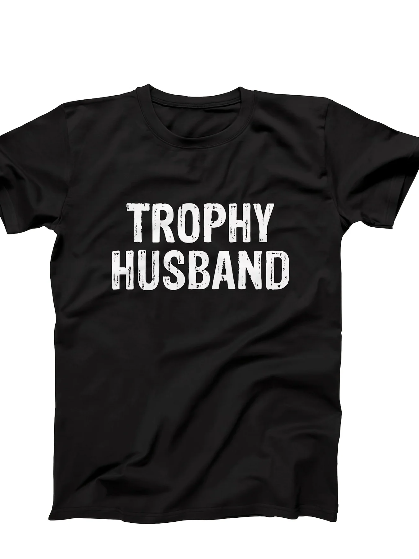 [Plus Size Short Sleeve TShirt] Black Plus Size Crew Neck Tee for Men 'TROPHY HUSBAND' Bold Text Design Vintage Distressed Look Comfortable Fit for Casual Attire Ideal Gift for Him PLUS SIRetro Casual Short-sleeved T-shirt with a Round Neck