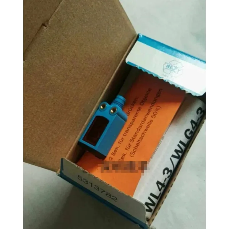 1PC NEW SICK WLG4-3F2132 1028127 In Stock Photoelectric Sensor PNP Dark ON Clear Transparent Object W4-3 Series Original Box