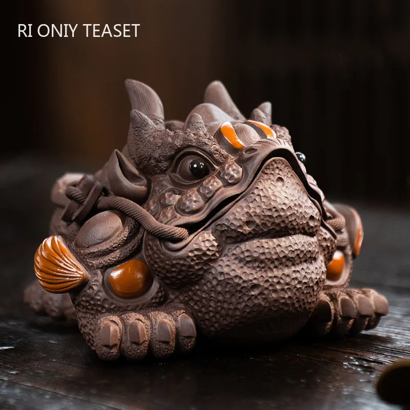 

Lucky Golden Toad Statue Ornaments High-end Yixing Purple Clay Tea Pet Handmade Sculpture Crafts Tea Set Decoration Collection