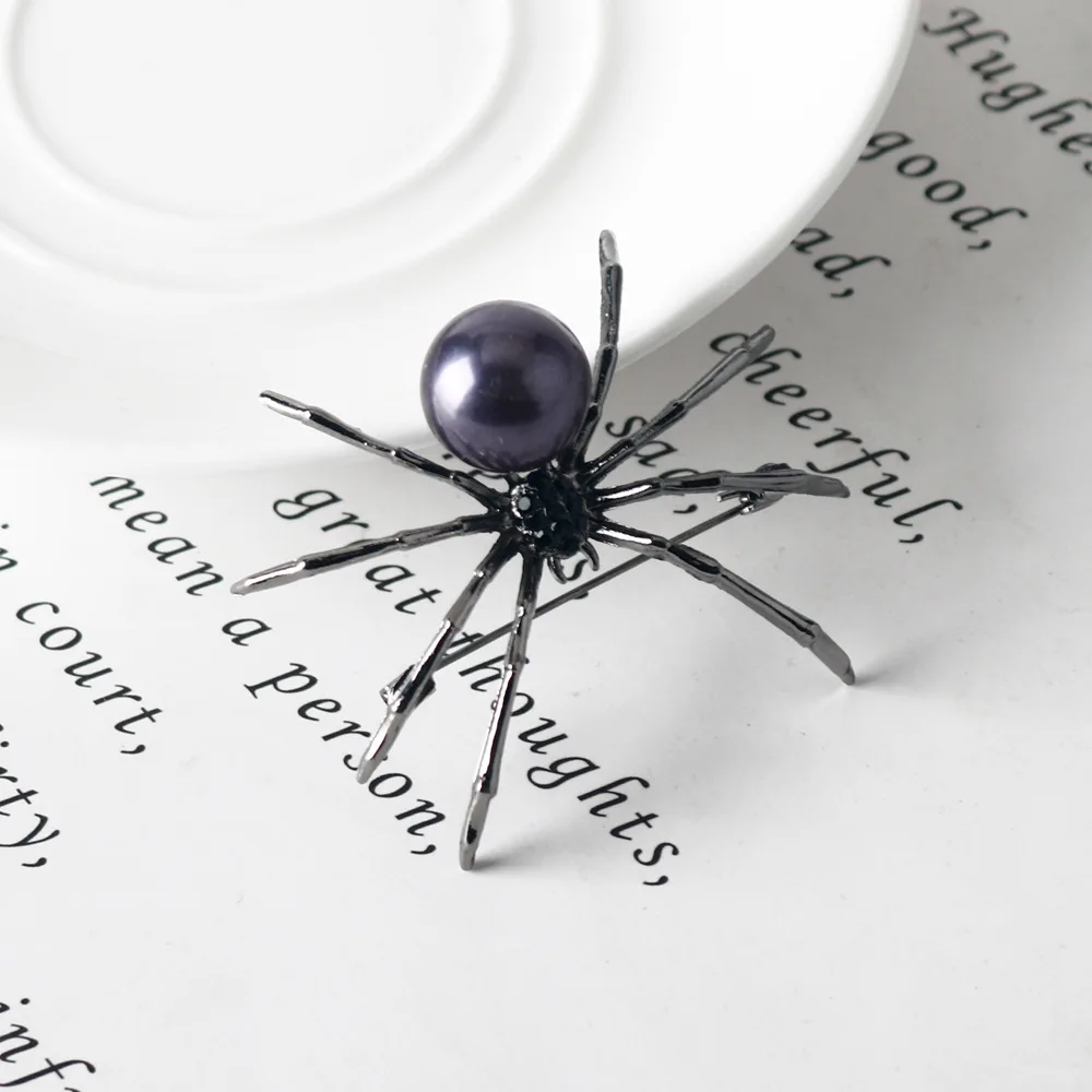 Exaggerated black white spider creative brooch men women party clothes scarf accessories pin brooches gift