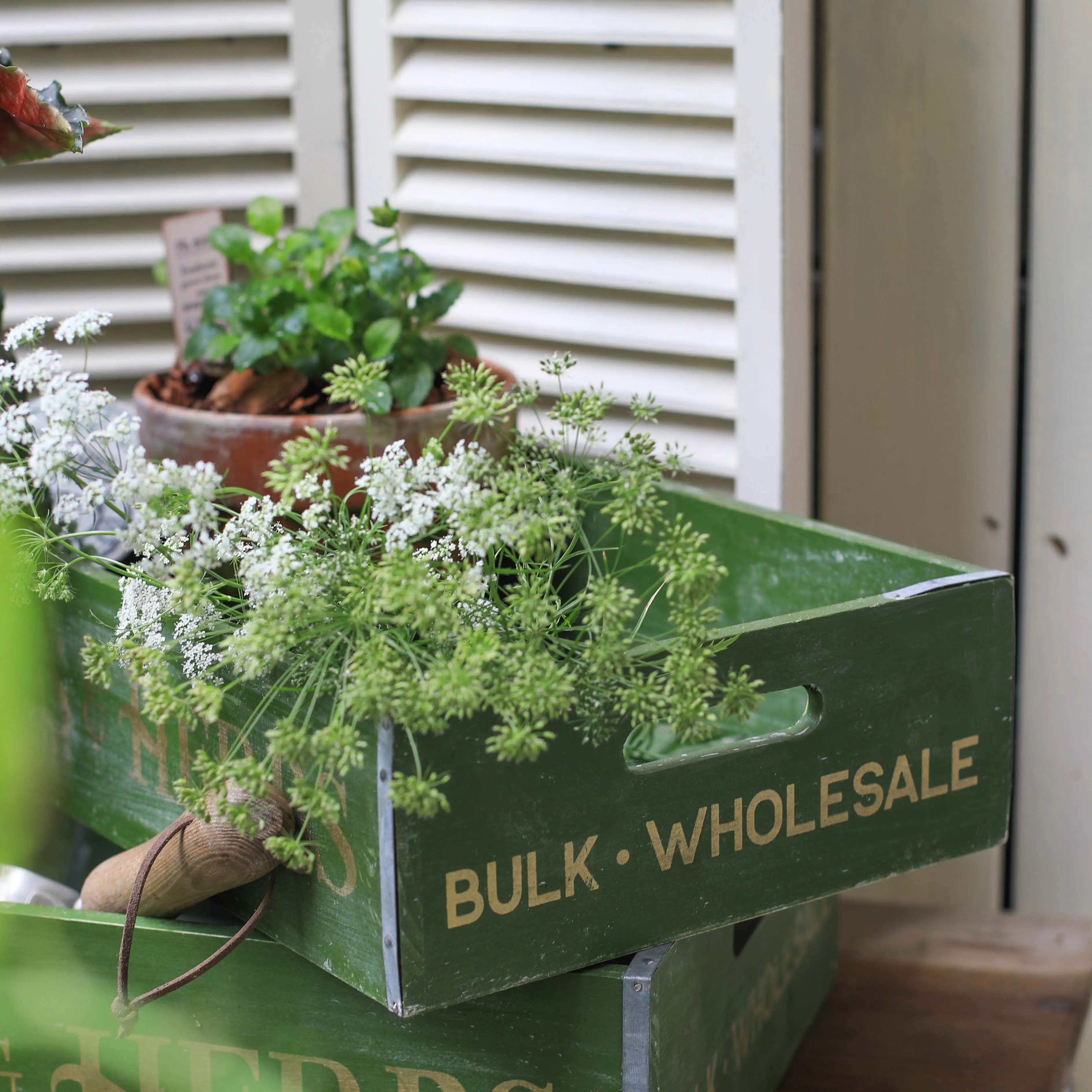 Sendeyuan Woodcraft Garden Flower Pot Flower Basket Storage Box Tool Basket Retro Nostalgic