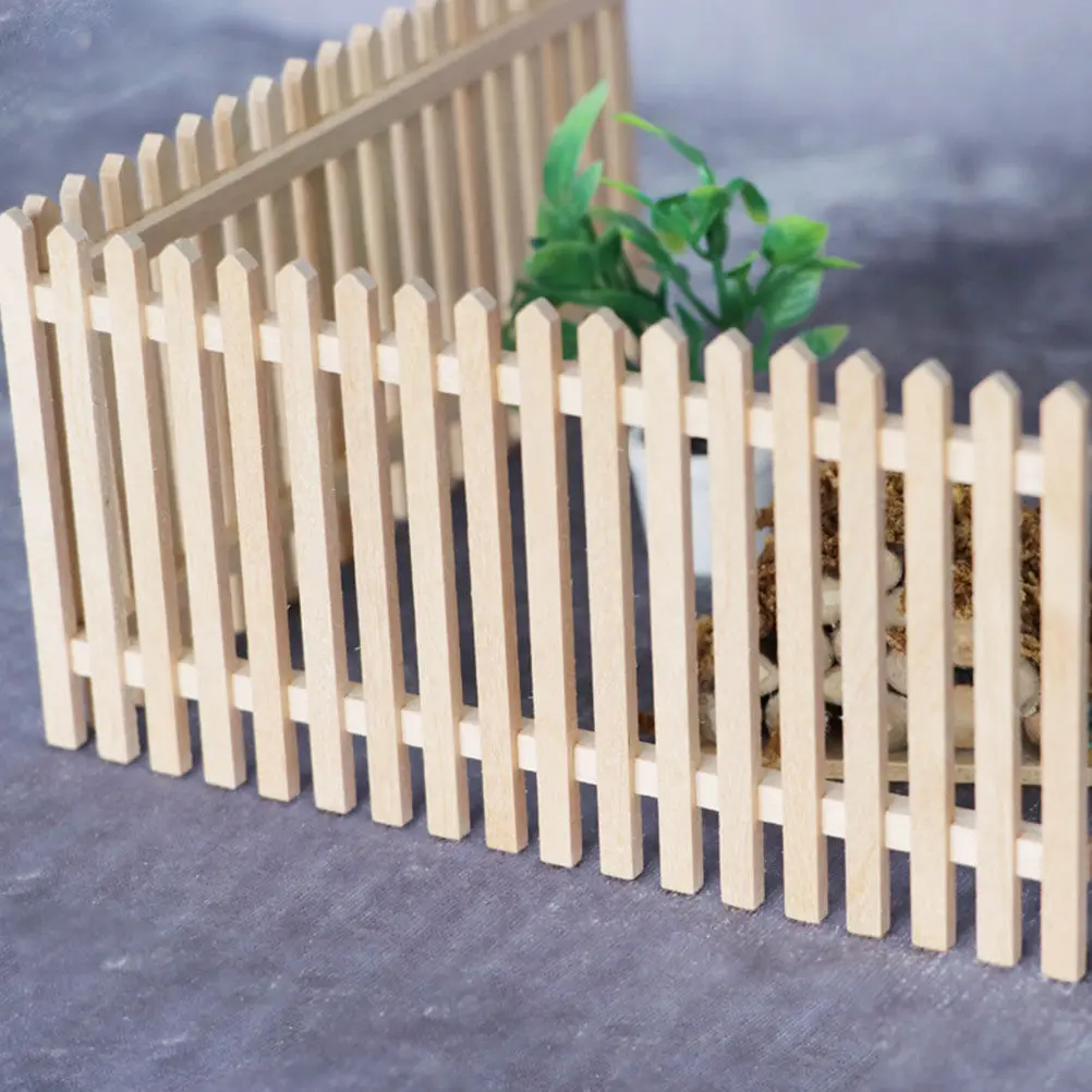 

2Pcs Miniature Fence Wooden Decor Landscape Garden Accessory Smooth Surface Durable Premium Wood Material Realistic Details Mini