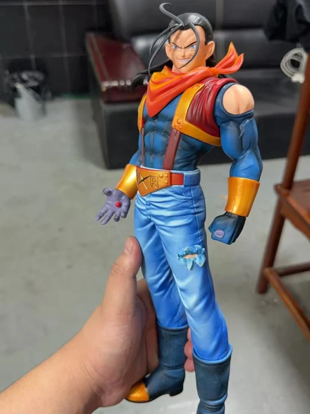 

Коллекционная фигурка Dragon Ball GT SHF Супер Андроид 17: Супер Сайян-воин, подвижная модель, настольная игрушка, подарок