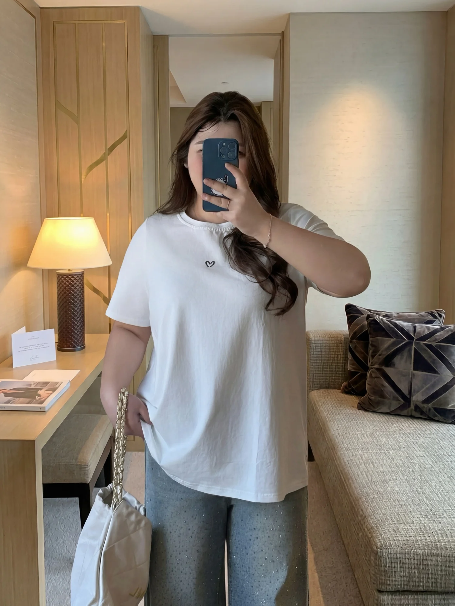 

plus Size Women's T-Shirt round Neck Embroidered Short Sleeve Casual Style Summer New Arrival Slimming Effect Comfortable Cot...