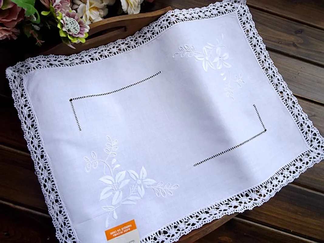 4PCS Pure Cotton Hand-embroidered Yarn British Retro Pastoral Fabric Placemat Decorative Handkerchief 30X42CM