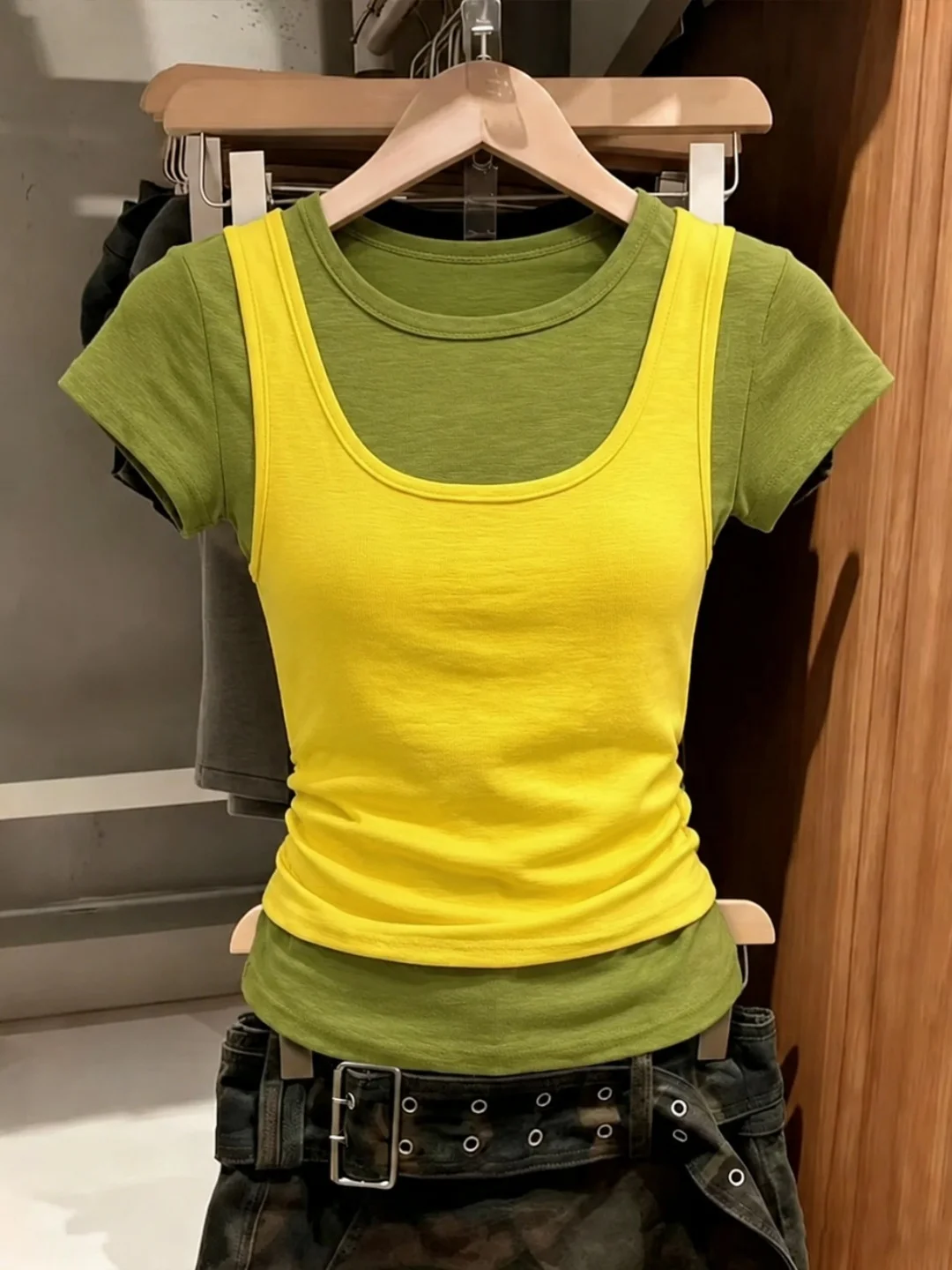 

Korean Style Color Block Slim Fit Short Sleeve T-Shirt Fake Two-Piece Design Summer Fashion Casual Women's Top Age-Defying