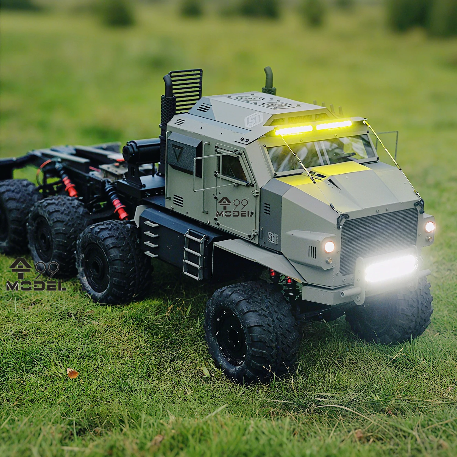 2025年新型ST8 RCヘビーオフロードトラック 1/8 RCオフロードクライミングカー RTR ライト＆サウンドシステム搭載 ラジコンカー 男の子向けおもちゃ