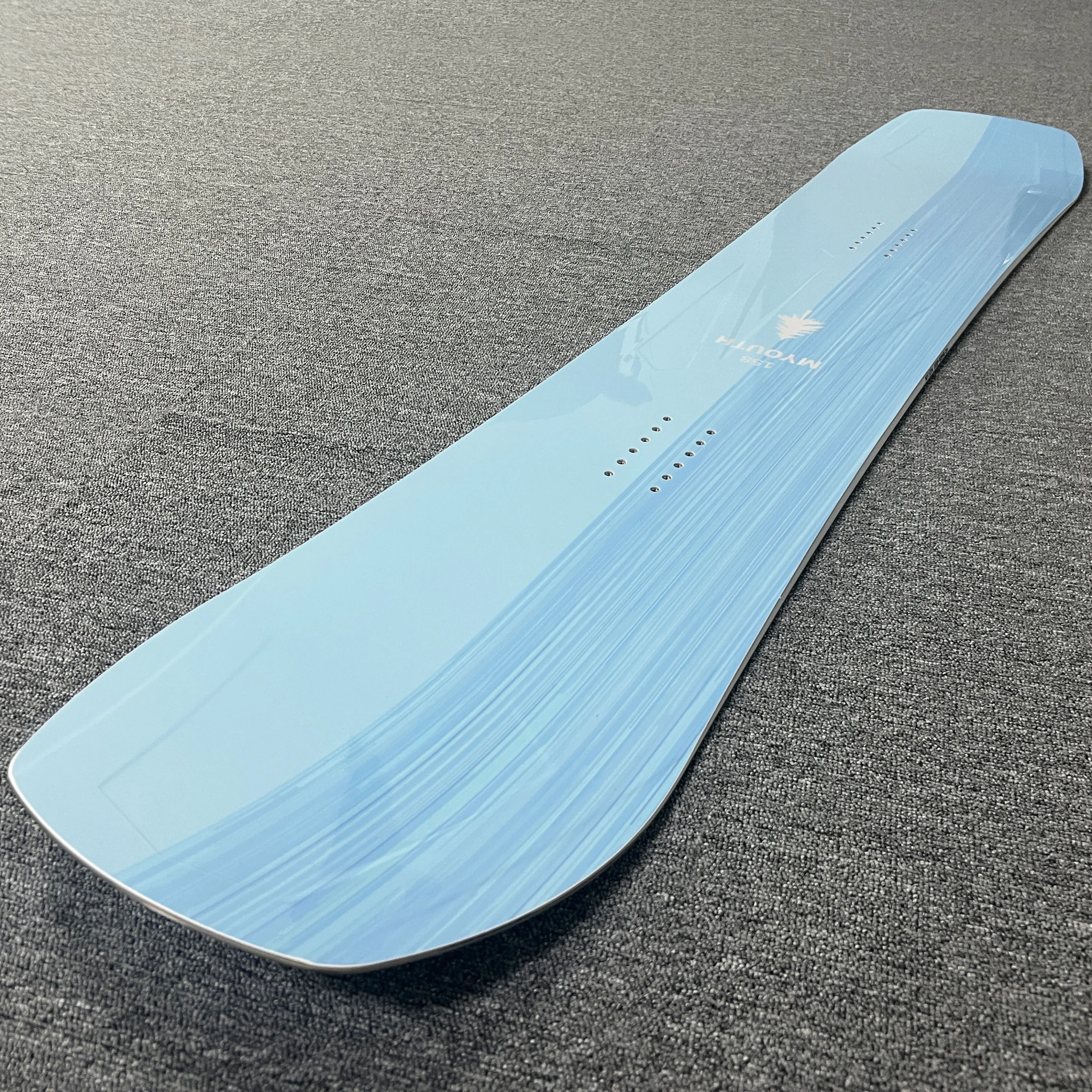 2023 New Arrival Twin Tip Sandwich Carving Snowboards & Skis