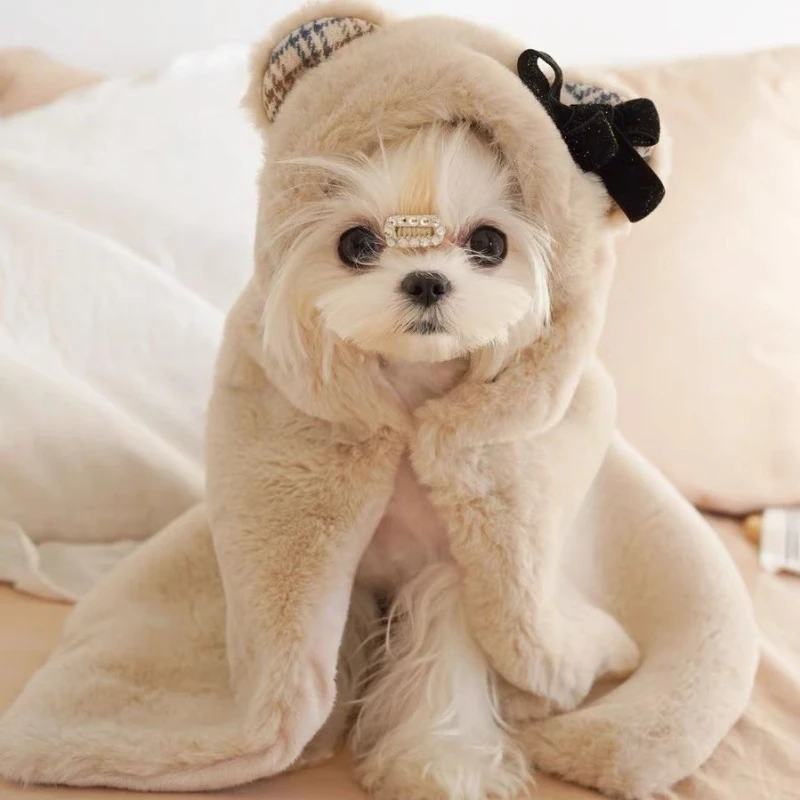 Autumn and Winter Warm Pet Dog Cat Plush Blanket Autumn and Winter Cloak Clothes Cute Bear Blanket Pad Cute Ear Hooded Coat