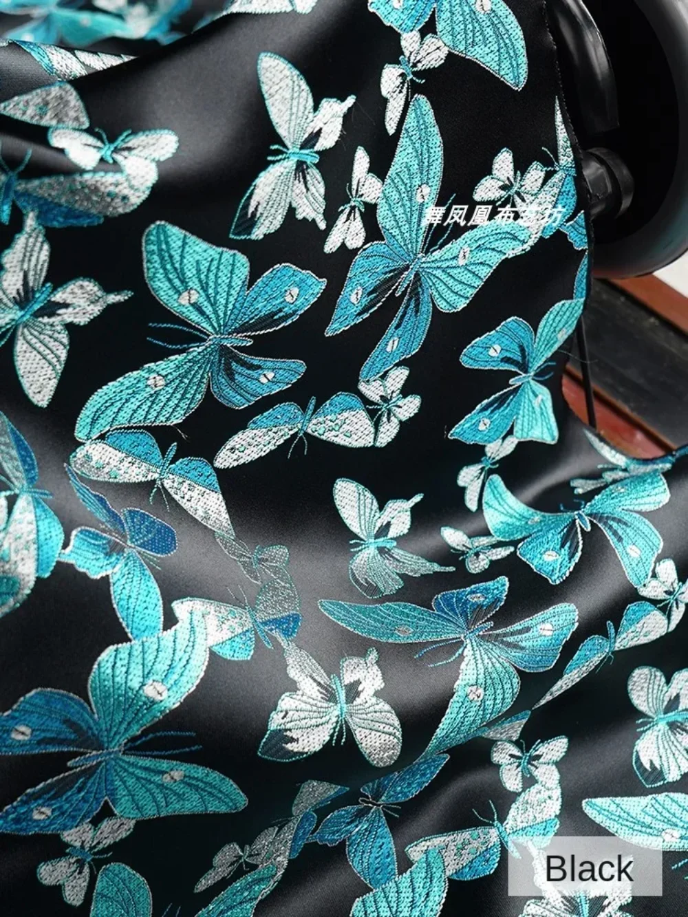 

Парчовая жаккардовая ткань, глянцевая китайская верхняя одежда, одежда, швейная ткань, оптовая продажа, ткань для метра, материал «сделай сам»