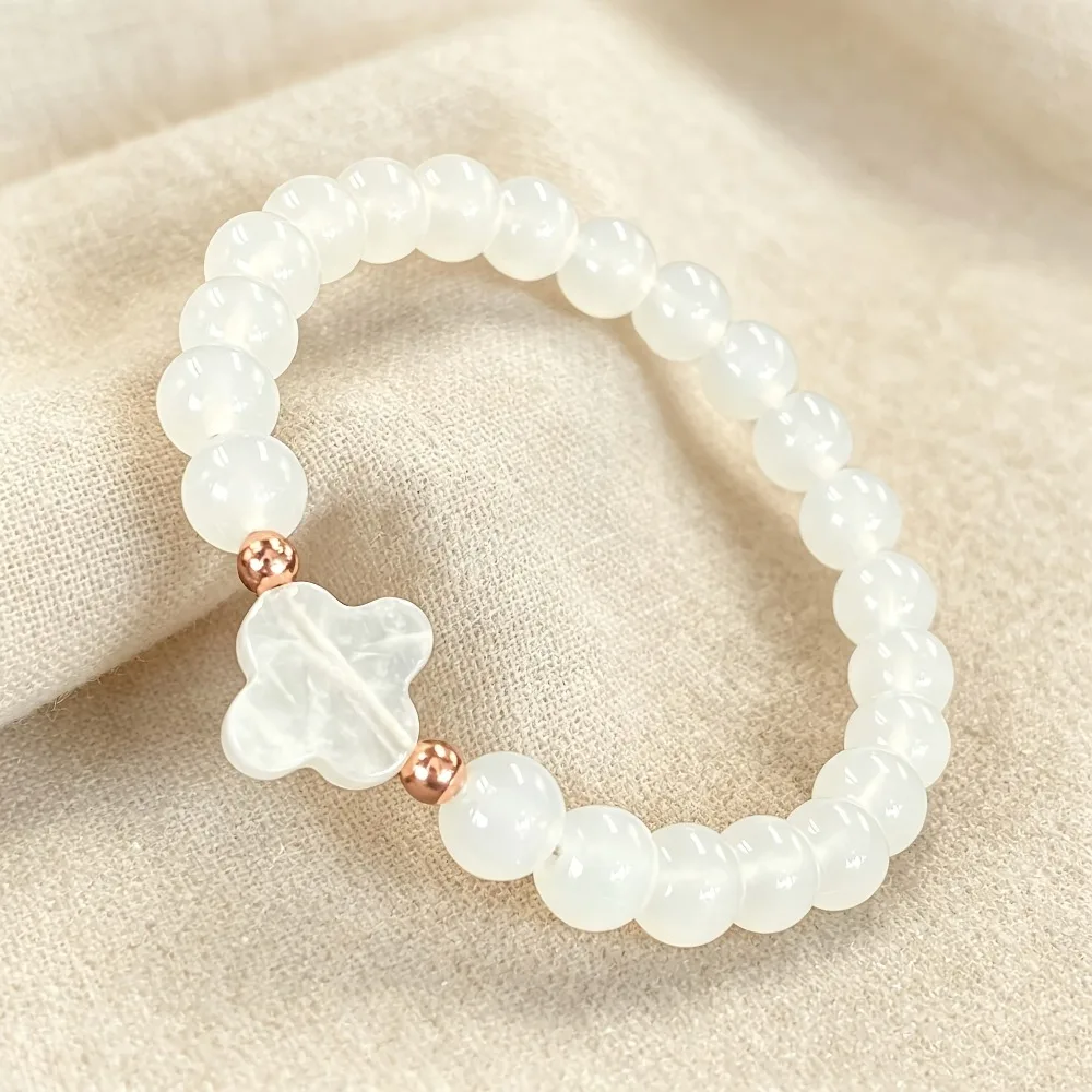 1 clover bracelet, white crystal clover bracelet, attracting love and good luck. Lucky clover means protecting peace bracelet, Bohemian style, suitable for daily dates, anniversaries, birthdays