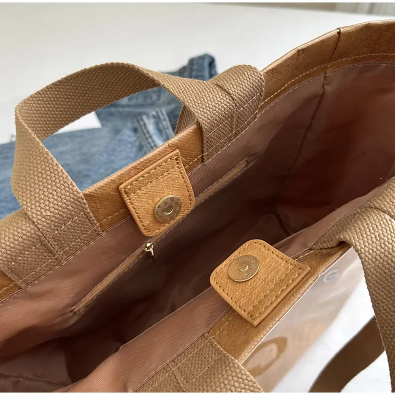 Durchsichtige Umhängetasche aus Kraftpapier mit PVC-Oberfläche, Vintage-Hobo-Umhängetasche, wasserdichte Einkaufs-Briefhandtasche, Damen-Einkaufstasche mit Griff oben – Detail 4