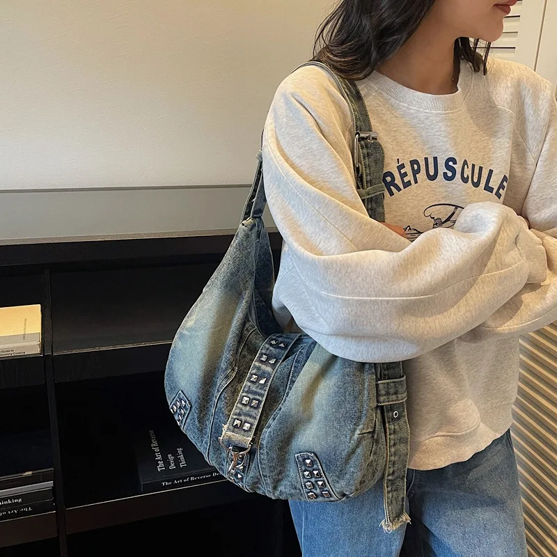 

Trendy Washed Denim Tote Bag - Women’s Spacious Commute Bag, Fashionable Crossbody & Shoulder Handbag for Daily Use