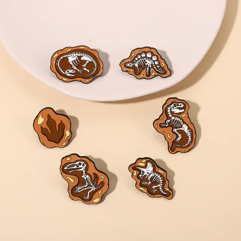 Dinosaur Chemistry Footprint fossil skeleton Brooches for Women Metal Alloy Animal Pet Dog Brooch Clothes Jewelry bag Pin Fashio