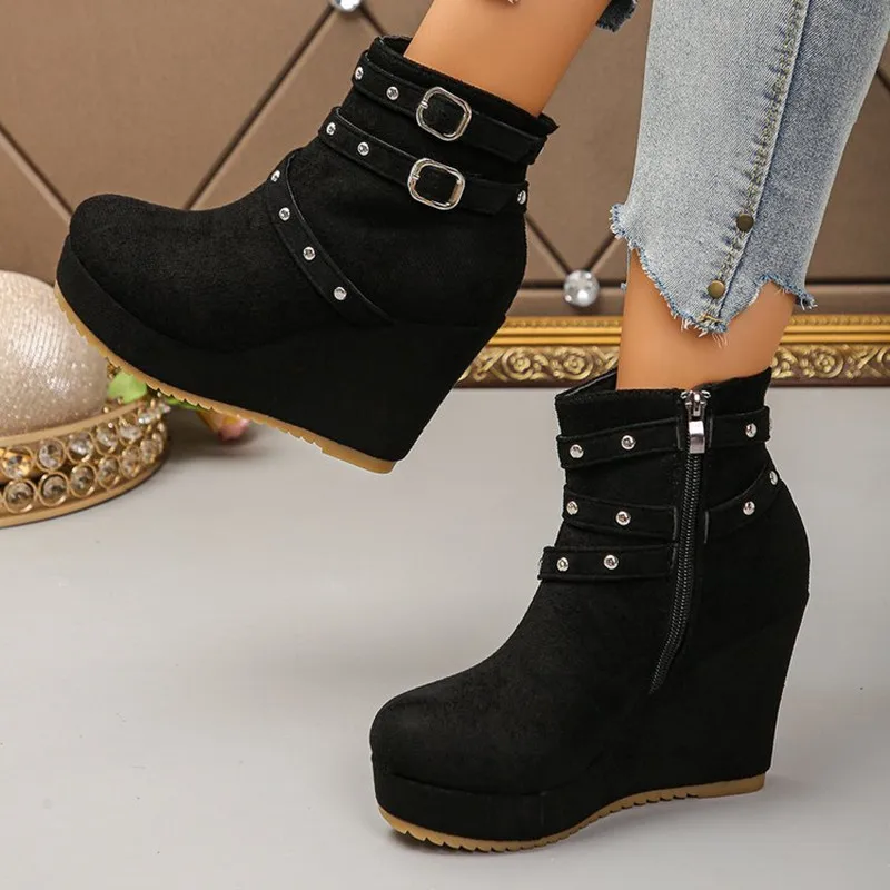 New High-quality Autumn Winter 2026 Platform Chunky Ankle Boots Women's Warm Boots Handmade Fashion Punk Retro Mom Ladies Shoes