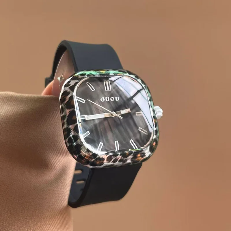 

New Leopard Print Silicone Strap Square Watch For Women, Large Dial, Trendy, Fashionable European And American Style.