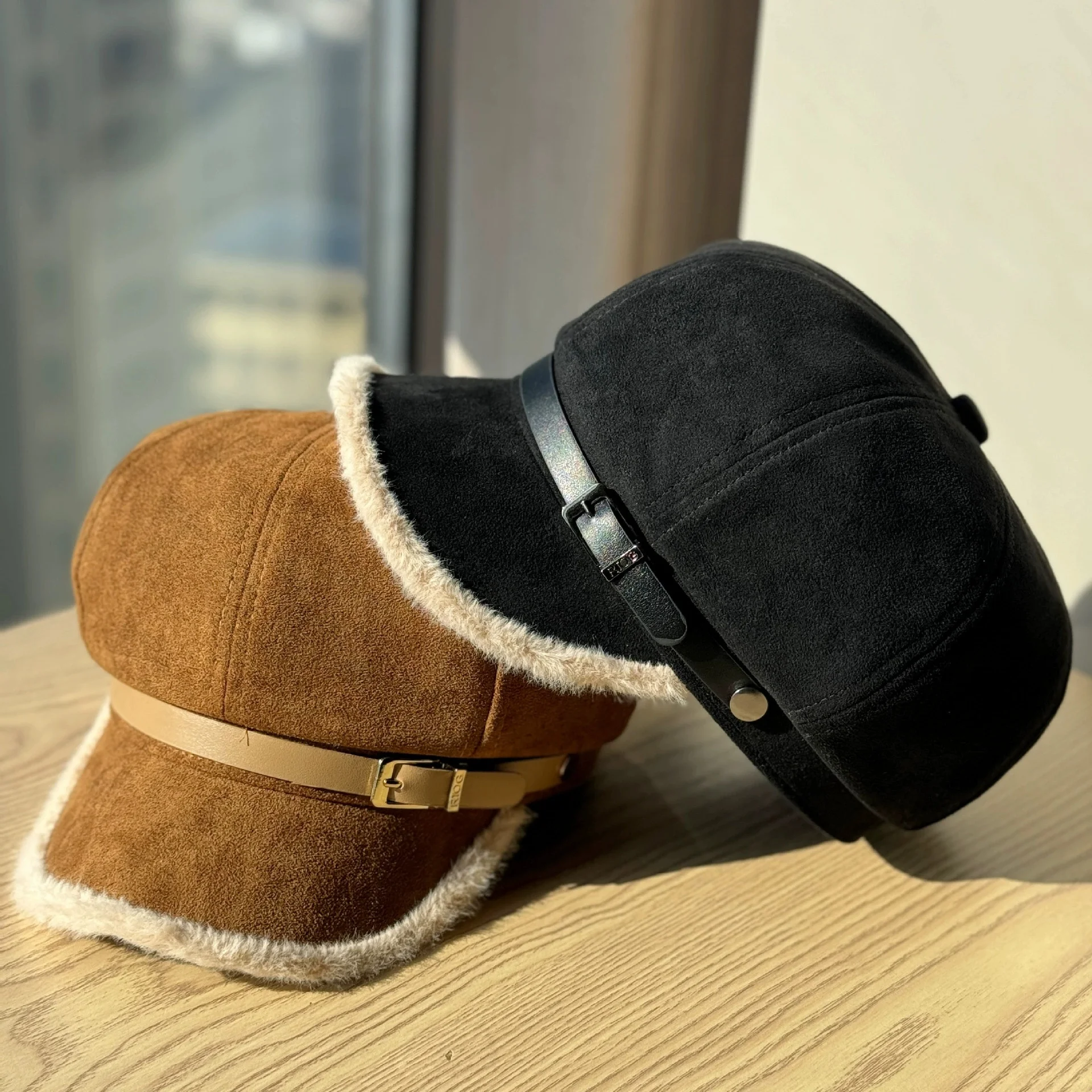 New Fall/Winter Fashion Belt Buckle Octagonal Women's Hat: Simple, Warm, Fringed Newsboy Cap for Outdoor Use with Face Coverage