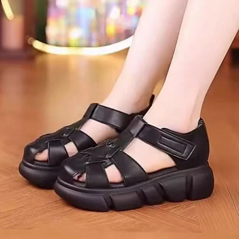 

Сандалии на платформе, новинка лета 2021, полые туфли-маффины в стиле ретро, сандалии с сумкой на мягкой подошве