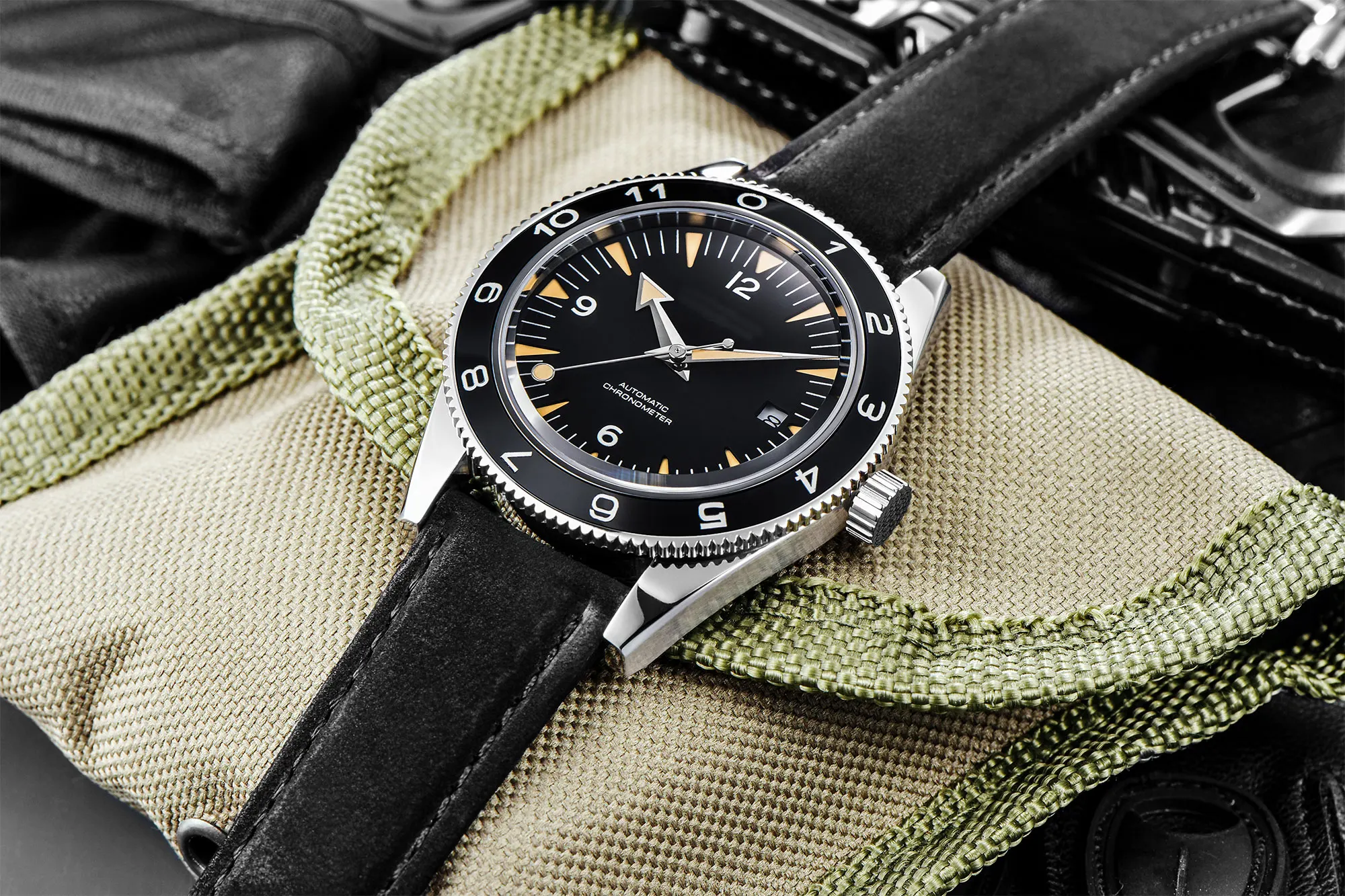 Orologio da uomo personalizzato 41mm Sport di moda NH35/miyota Orologi meccanici automatici da uomo Lunetta in ceramica Orologio da polso in vetro zaffiro