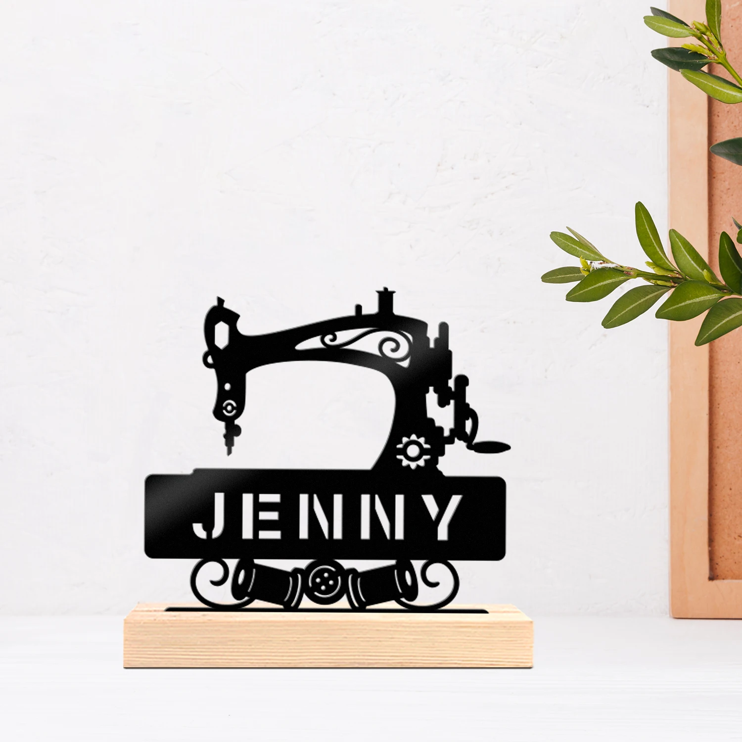1pc Metal Ornaments with Customizable Names Customizable Content With Wooden Base Art Decoration, Desktop Decoration