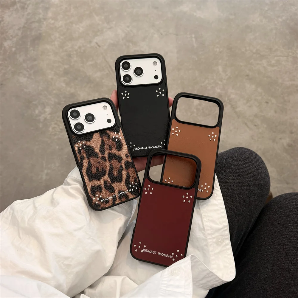 Kawaii Retro Leopard Print Rivet PU Leather Phone Case Large Camera Window for iPhone 18 17 16 15 Pro Max Hard Fundas Korea