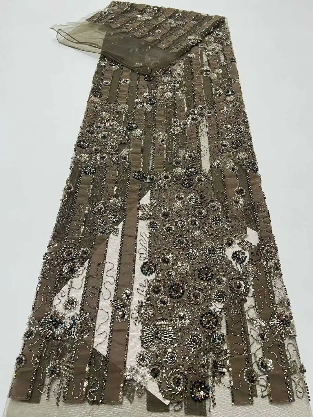 

2026 High-Quality African Beads Lace Fabric Nigerian Groom Sequins Lace for Wedding Party Dresses Sewing French Dress Style