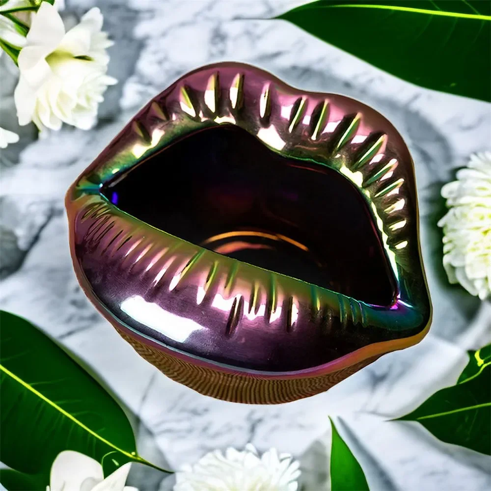 Personalized Lip Shape Ashtray Electroplated Luxury Table Decoration for Girlfriend Boyfriend Birthday Gift Wind Anti Fly Ash