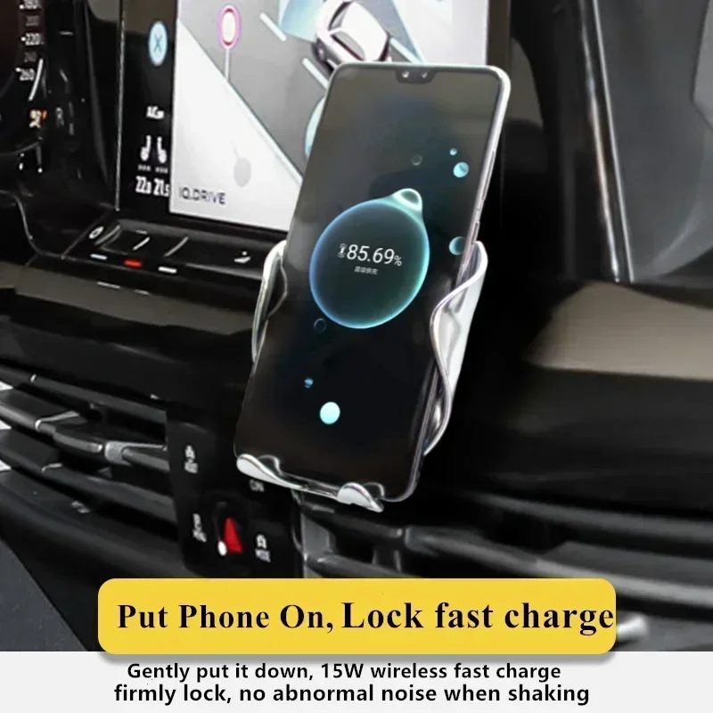 2021-2022 For Volkswagen VW Golf 8 Golf8 Mobile Phone Holder Wireless Charger Car Mount Navigation Bracket GPS Support 360