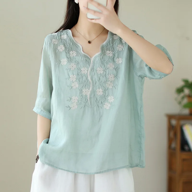 Summer Women's Clothing Large Size Cotton Linen V-Neck Loose Top Fashion Vintage Embroidery Pullovers Three Quarter Thin Tees